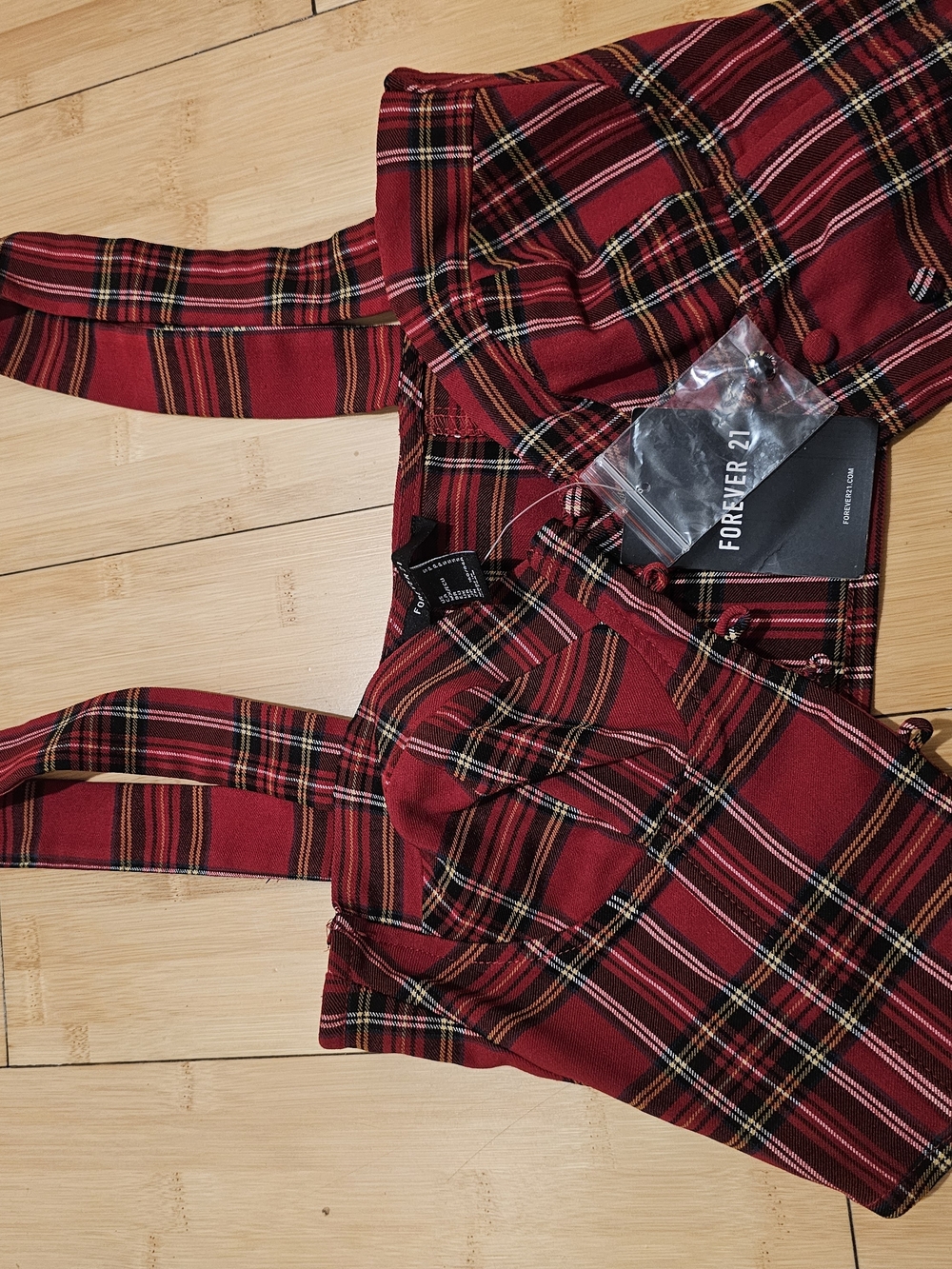 Forever 21 Red Plaid Cropped Top w/ Thin Straps #clueless #aliciasilverstone